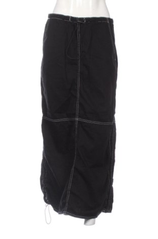 Пола Bershka, Размер M, Цвят Черен, Цена 11,81 €, #137800732