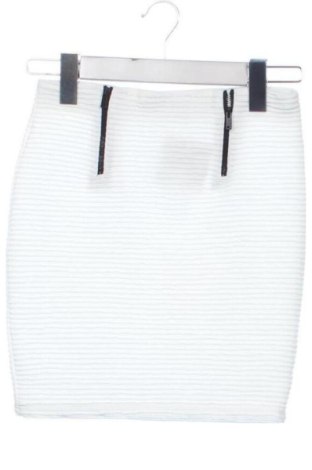 Spódnica Bershka, Rozmiar XS, Kolor Biały, Cena 63,50 zł, #137806438