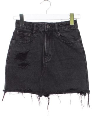 Sukňa Pull&Bear, Veľkosť XS, Farba Čierna, Cena  15,00 €, #137813369