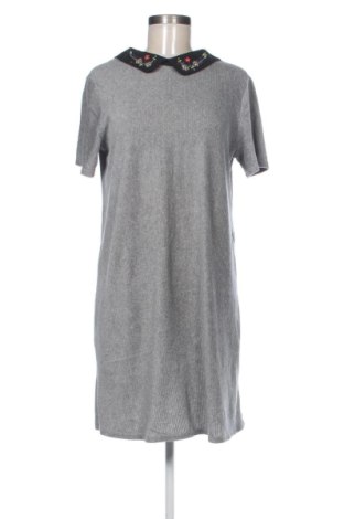 Rochie Zara, Mărime L, Culoare Gri, Preț 73,49 Lei, #137806640