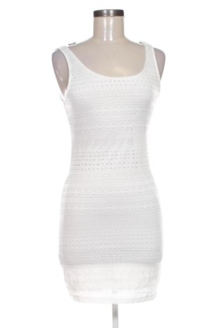 Šaty  Bershka, Veľkosť S, Farba Biela, Cena  19,84 €, #137821642