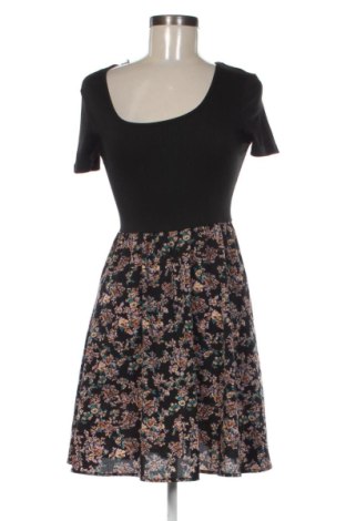 Rochie SHEIN, Mărime S, Culoare Multicolor, Preț 104,98 Lei, #137822204