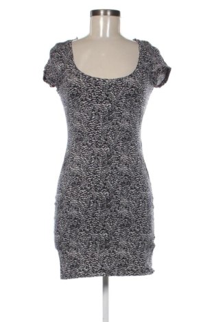 Rochie H&M, Mărime S, Culoare Multicolor, Preț 104,98 Lei, #137833153