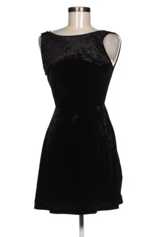 Рокля H&M, Размер M, Цвят Черен, Цена 20,00 €, #137834198
