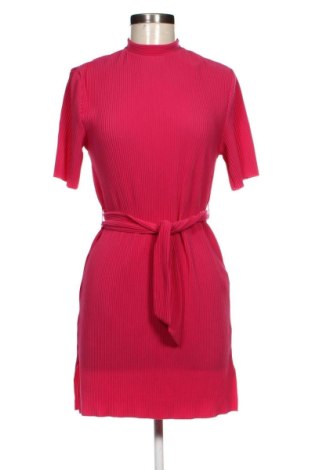 Рокля Bershka, Размер XS, Цвят Розов, Цена 20,00 €, #137834212