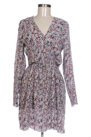 Rochie Reserved, Mărime M, Culoare Multicolor, Preț 104,98 Lei, #137858871
