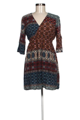 Рокля United Colors Of Benetton, Размер S, Цвят Многоцветен, Цена 25,00 €, #137860003