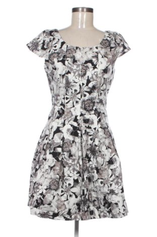 Rochie VILA, Mărime L, Culoare Multicolor, Preț 166,00 Lei, #137862236