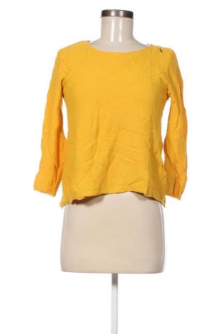 Dámský svetr Unbranded, Velikost S, Barva Žlutá, Cena  29,00 Kč