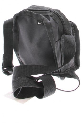Чанта Reebok, Цвят Сив, Цена 5,11 €