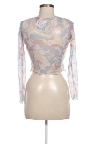 Дамска блуза Cropp, Размер S, Цвят Многоцветен, Цена 2,55 €