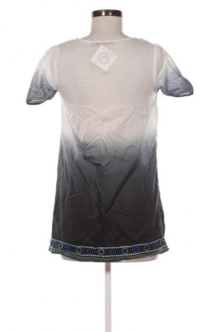 Dámska blúza Ljr, Veľkosť S, Farba Viacfarebná, Cena  1,95 €