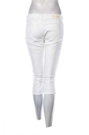 Γυναικείο Τζίν Edc By Esprit, Μέγεθος M, Χρώμα Λευκό, Τιμή 4,99 €