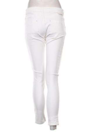 Γυναικείο Τζίν Multiblu, Μέγεθος M, Χρώμα Λευκό, Τιμή 3,99 €