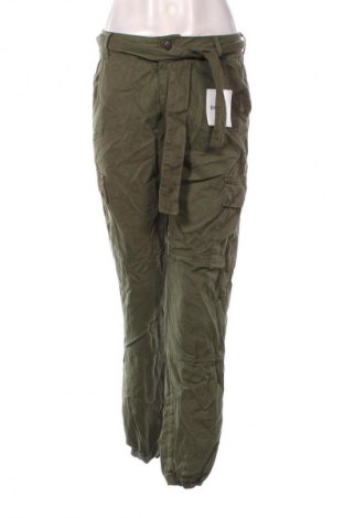 Blugi de femei New Look, Mărime M, Culoare Verde, Preț 102,99 Lei, #133553917