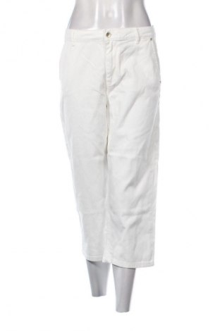 Дамски дънки ONLY, Размер L, Цвят Бял, Цена 5,11 €