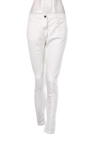 Γυναικείο Τζίν Unbranded, Μέγεθος M, Χρώμα Λευκό, Τιμή 3,99 €