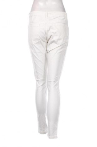 Γυναικείο Τζίν Unbranded, Μέγεθος M, Χρώμα Λευκό, Τιμή 3,99 €