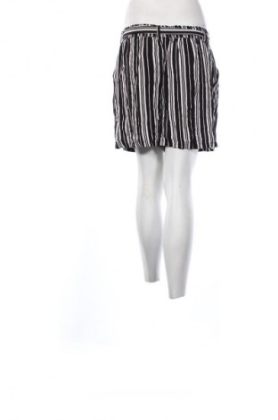 Damen Shorts Amisu, Größe L, Farbe Mehrfarbig, Preis € 7,96