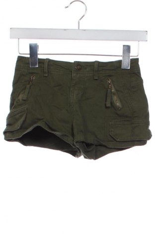 Női rövidnadrág Bershka, Méret XXS, Szín Zöld, Ár 1 809 Ft