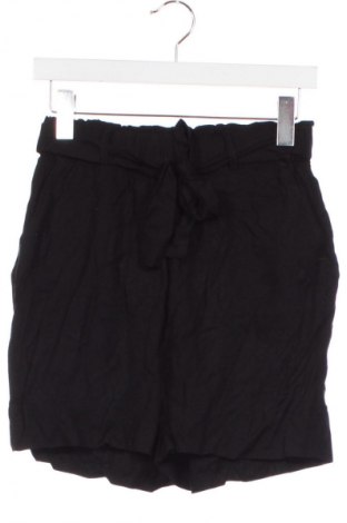 Dámske kraťasy  C&A, Veľkosť XS, Farba Čierna, Cena  1,95 €