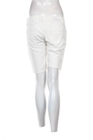 Dámske kraťasy  Esprit, Veľkosť S, Farba Biela, Cena  16,95 €