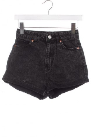 Dámske kraťasy  Fb Sister, Veľkosť XS, Farba Sivá, Cena  3,95 €
