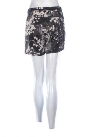 Damen Shorts H&M, Größe L, Farbe Mehrfarbig, Preis 5,99 €