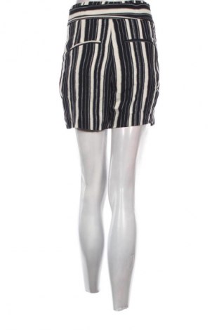 Dámske kraťasy  H&M, Veľkosť S, Farba Viacfarebná, Cena  4,95 €