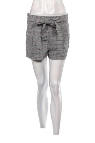 Dámske kraťasy  H&M Divided, Veľkosť XXS, Farba Viacfarebná, Cena  1,95 €