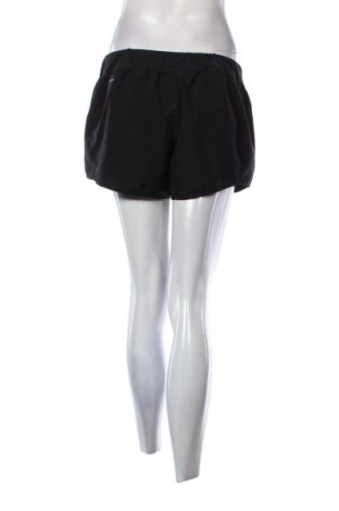 Dámské kraťasy  Reebok, Velikost M, Barva Černá, Cena  659,00 Kč