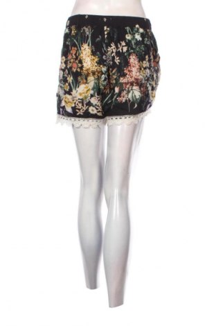 Damen Shorts SZACHOWNICA, Größe S, Farbe Mehrfarbig, Preis 4,02 €