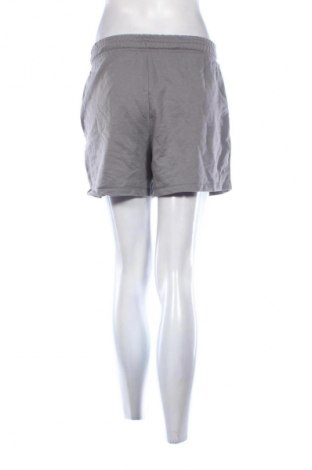 Dámske kraťasy  Sinsay, Veľkosť M, Farba Sivá, Cena  4,95 €