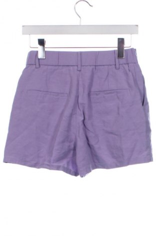 Γυναικείο κοντό παντελόνι Stradivarius, Μέγεθος XS, Χρώμα Βιολετί, Τιμή 4,99 €