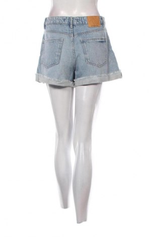 Dámske kraťasy  Stradivarius, Veľkosť M, Farba Modrá, Cena  5,95 €