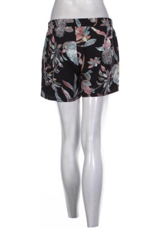 Dámske kraťasy  Vero Moda, Veľkosť M, Farba Viacfarebná, Cena  4,95 €
