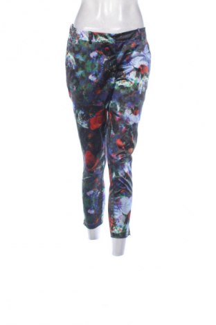 Γυναικείο παντελόνι H&M, Μέγεθος M, Χρώμα Πολύχρωμο, Τιμή 2,99 €