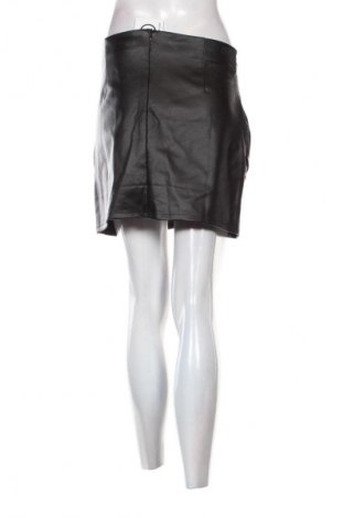 Bőrszoknya Sinsay, Méret M, Szín Fekete, Ár 1 419 Ft