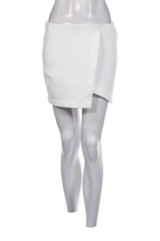 Sukňa Bershka, Veľkosť M, Farba Biela, Cena  1,95 €