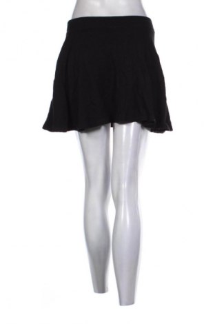 Пола Bershka, Размер L, Цвят Черен, Цена 2,55 €