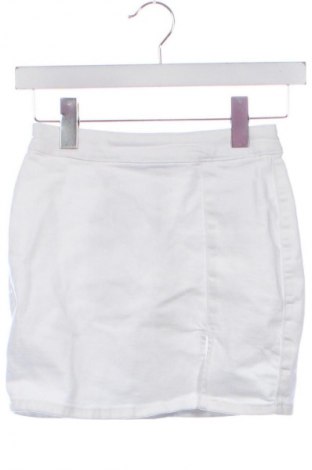 Rock Bershka, Größe XS, Farbe Weiß, Preis € 4,99