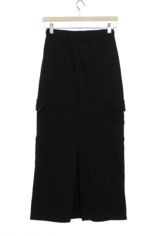 Пола Cropp, Размер XS, Цвят Черен, Цена 5,62 €