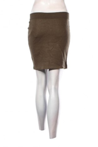 Пола Free, Размер S, Цвят Зелен, Цена 2,04 €