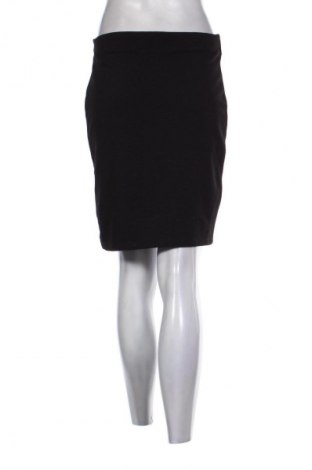 Пола Janina, Размер M, Цвят Черен, Цена 2,04 €