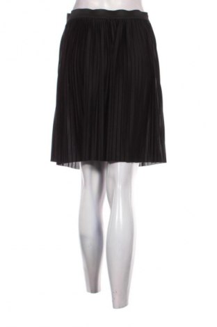 Sukně Jdy, Velikost M, Barva Černá, Cena  127,00 Kč