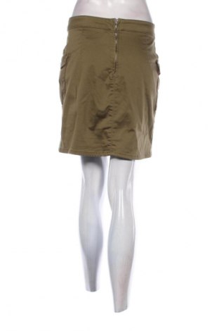 Пола Orsay, Размер S, Цвят Зелен, Цена 2,04 €