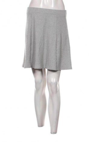 Sukňa Reserved, Veľkosť M, Farba Sivá, Cena  13,38 €