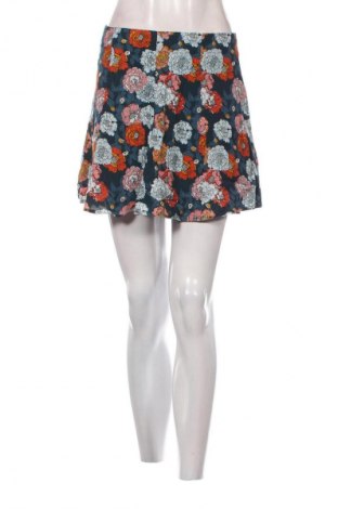 Пола Review, Размер S, Цвят Многоцветен, Цена 3,57 €