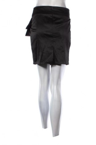 Пола Unbranded, Размер S, Цвят Черен, Цена 3,57 €