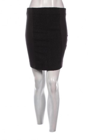 Пола Unbranded, Размер S, Цвят Черен, Цена 3,57 €